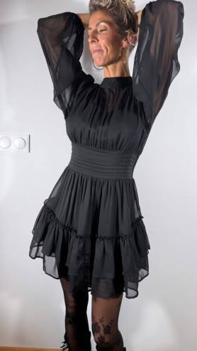ROBE BERTHE NOIRE ROBE BERTHE NOIRE