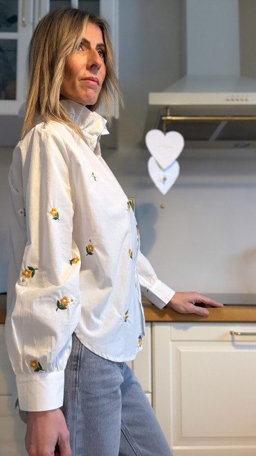 CHEMISIER BRODERIE FLEURS MOUTARDE