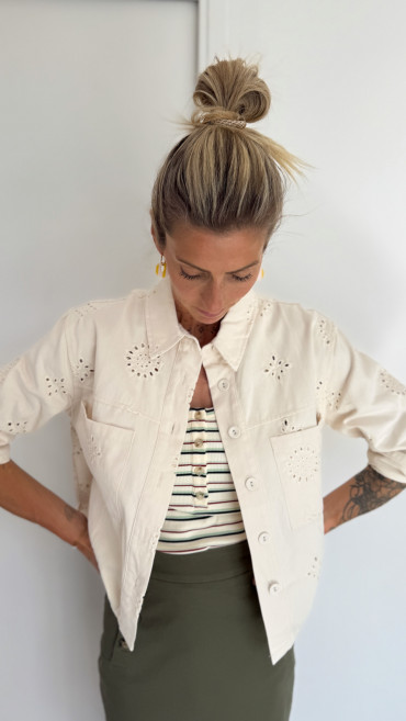 VESTE SOON
